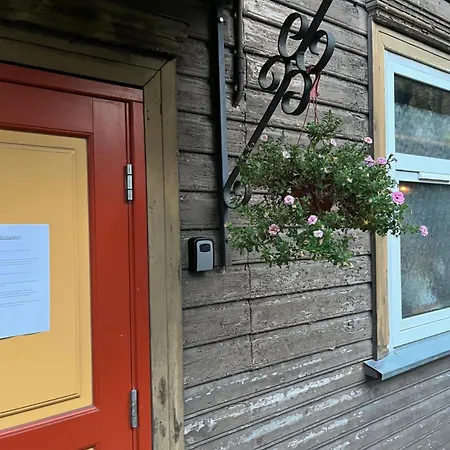 Laura Comfy Kappeli 8-2 Near Airport, Next To The Bus Station Apartament Tallin