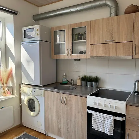 Apartman Laura Comfy Kappeli 8-2 Near Airport, Next To The Bus Station