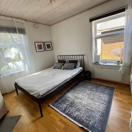 Laura Comfy Kappeli 8-2 Near Airport, Next To The Bus Station Appartement